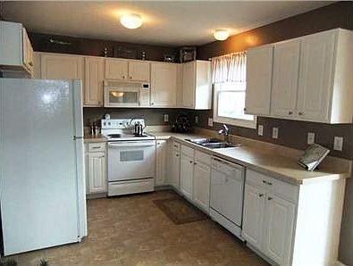 3rd image of 8634 Clover Glade Dr