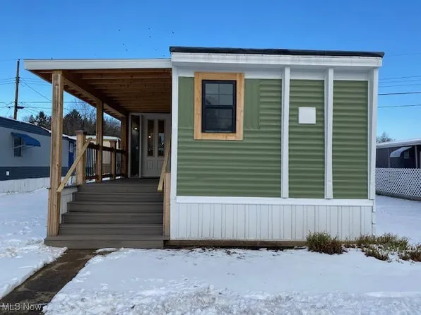 81 Helen St NW, Barberton, OH 44203