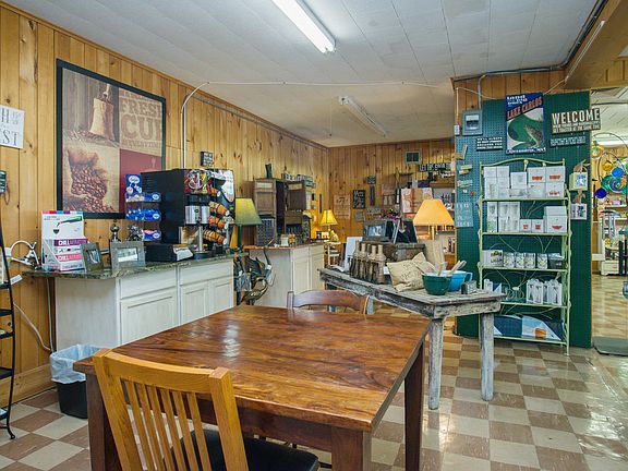 5th image of 3907 County Road 42 NE