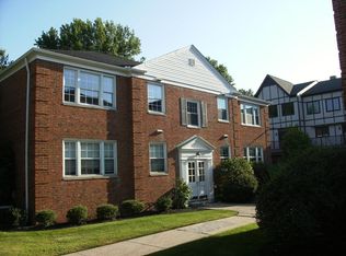 2399 Euclid Heights Blvd APT 1, Cleveland Hts, OH