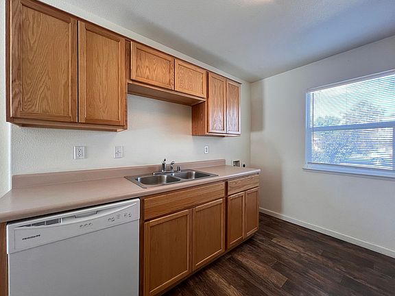 4th image of 665 Starlite Dr Unit D