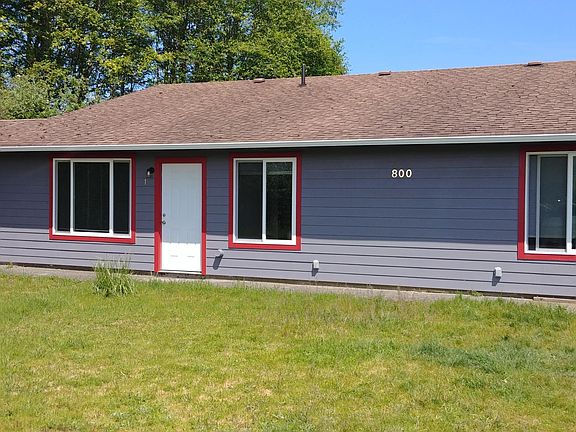 2nd image of 800 Point Brown Ave NE #1