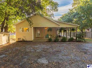 107 S 8th St, Hartsville, SC 29550