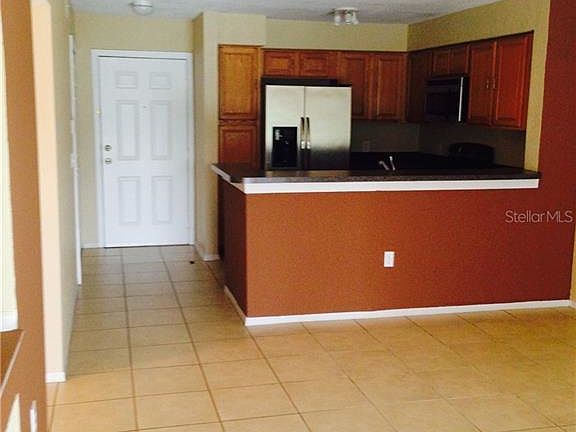 2nd image of 13905 Fairway Island Dr APT 1013