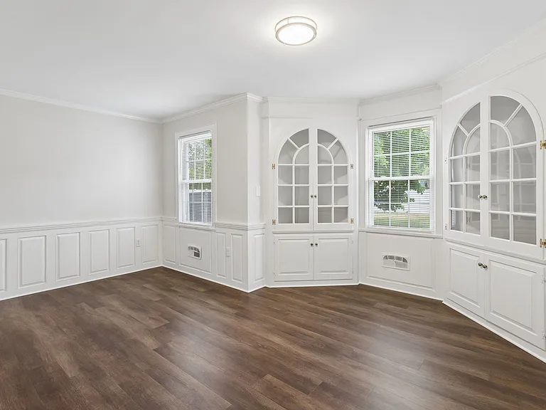 127 Bell Ave — Photo 5