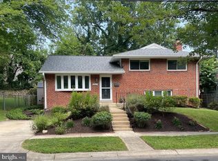 10227 Leslie St, Silver Spring, MD 20902