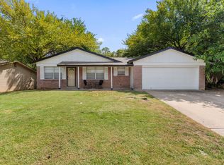 665 W Cedar St, Hurst, TX 76053
