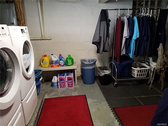 5th image of 247 Dupont Ave