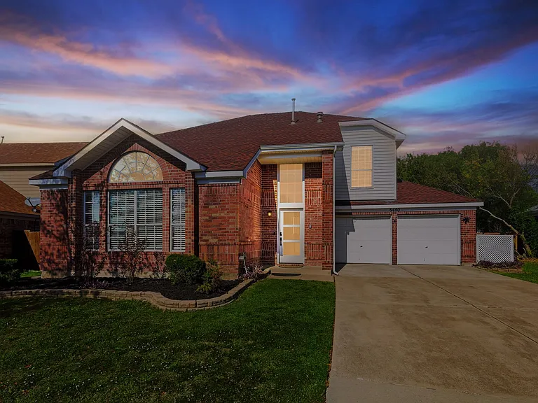 6440 Knoll Ridge Dr — Photo 43