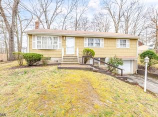 556 Ridge Rd, West Milford, NJ 07480