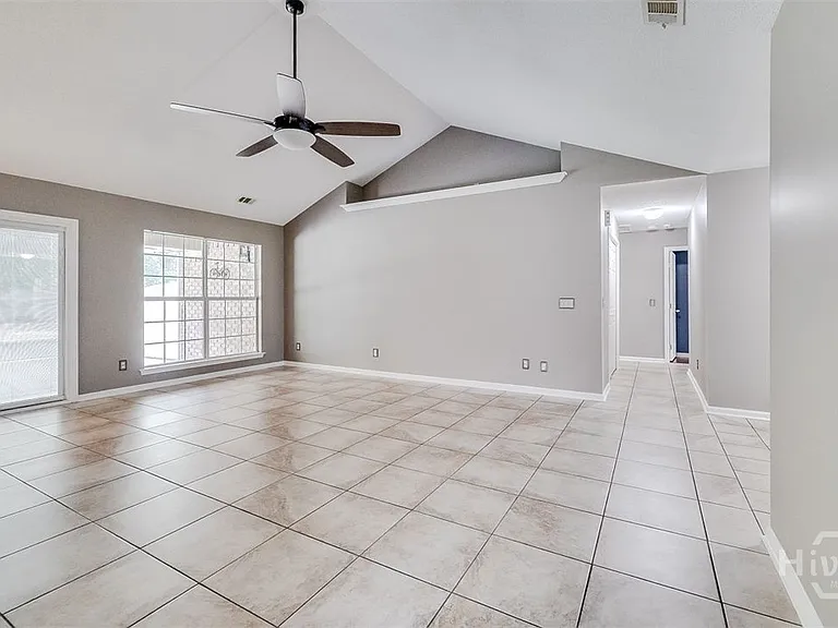 119 Mill Ct — Photo 7
