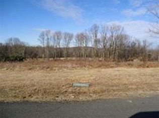 4 Danforth Farm Rd, Wilbraham, MA 01095