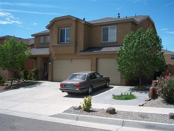 3rd image of 1001 NW Alegria Ct