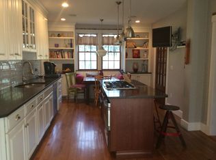 89 Park St, Norfolk, MA 02056