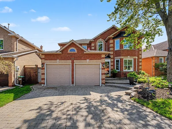 87 Cityview Cir, Barrie, ON L4N 7V1