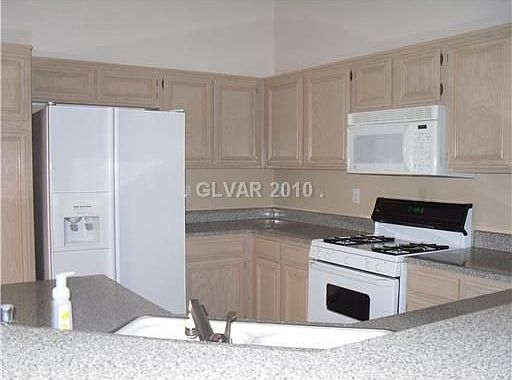 4th image of 7908 Purple Mountain Ave
