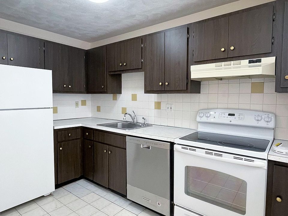 1st image of 44 South St #9