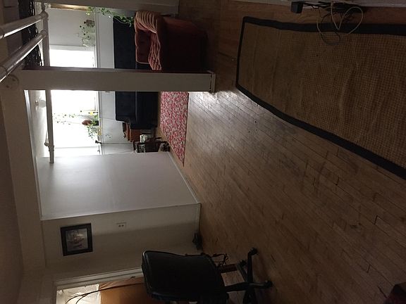 4th image of 506 W 24th St