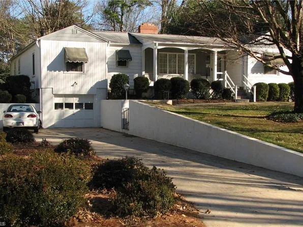 331 Burkewood Dr, Winston Salem, NC 27104