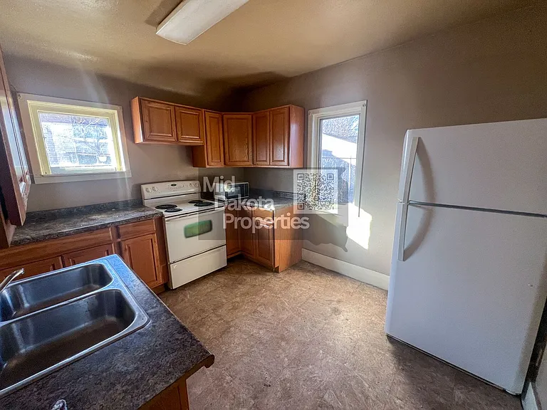508 W 2nd Ave — Photo 5