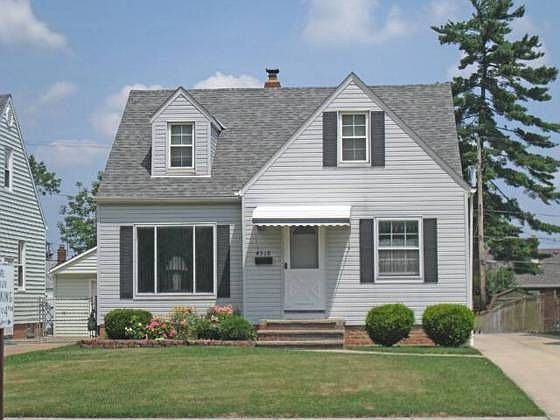 2nd image of 4518 Grantwood Dr