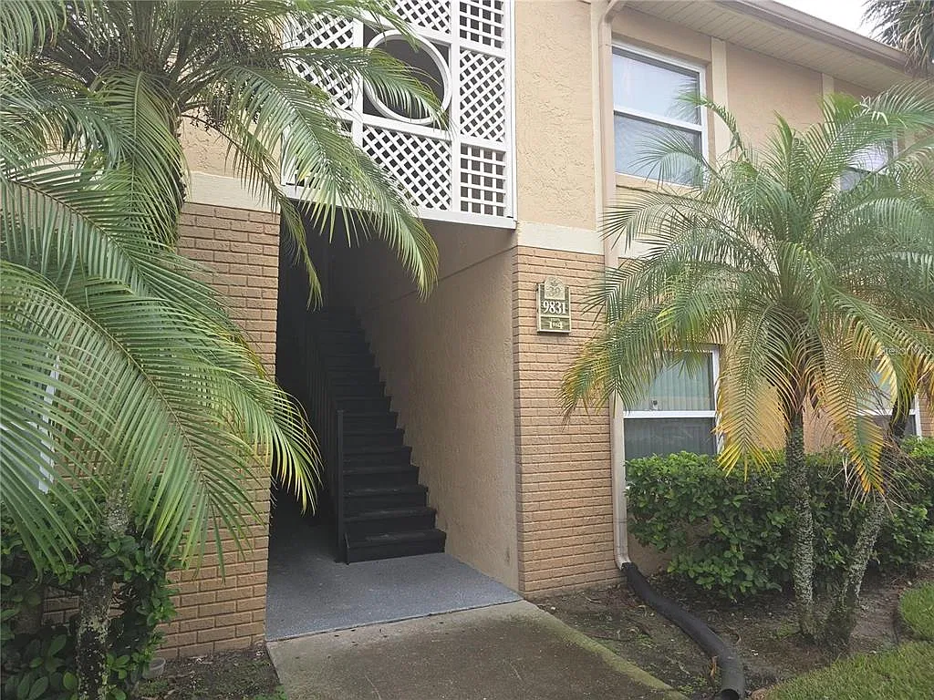 2 bed, 2.0 bath, 905 sqft, $1,500 — Photo 1