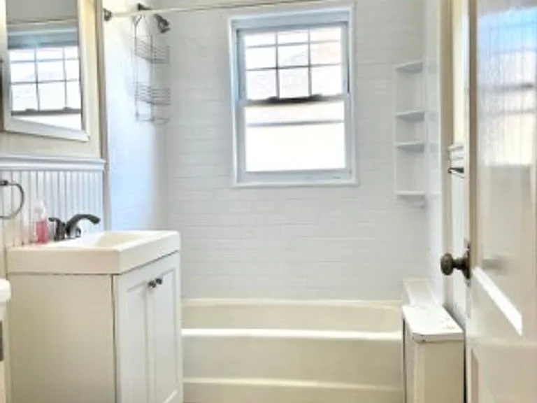 41-43 N Crescent Cir #2B — Photo 24