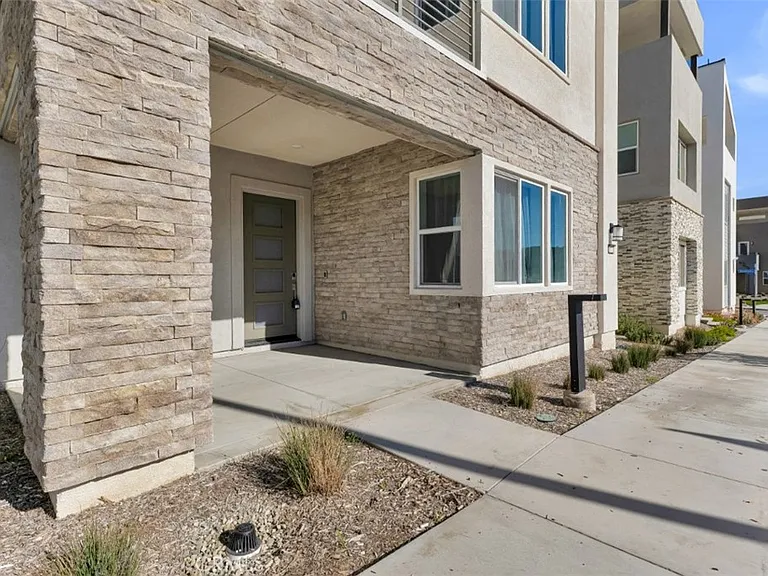 26712 Afton Ln — Photo 2