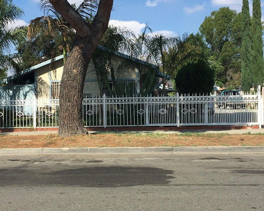 1st image of 612 W Belmont St
