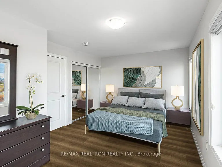 213 Downsview Park Blvd — Photo 15