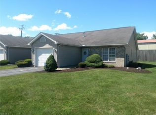240 Bayview Dr, Cortland, OH 44410