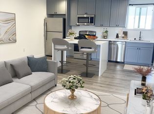 5731 Lexington Ave #202, Los Angeles, CA 90038