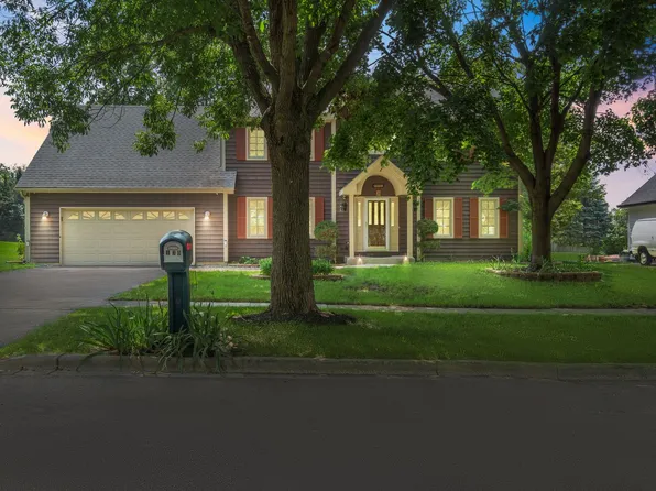 130 Hill Ct, West Chicago, IL 60185