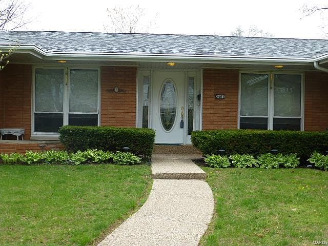 1st image of 2401 Sunnybrook Dr