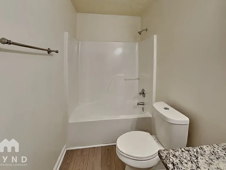 134 Oak Cir S — Photo 17