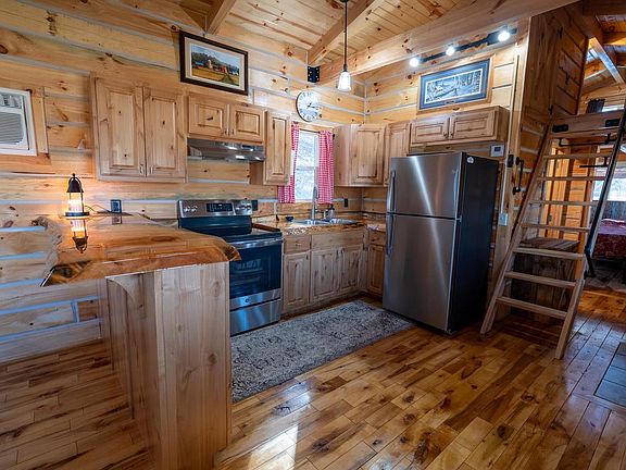 4th image of W7113 Leigh Road