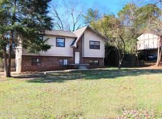 1809 Cannondale Rd, Knoxville, TN 37922