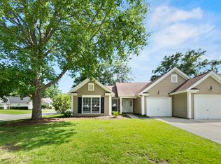 561 Pritchards Point Dr, Mount Pleasant, SC 29464