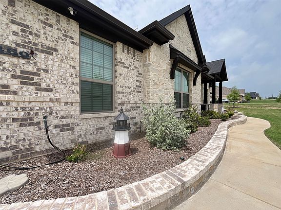 5th image of 460 Tristin Ln