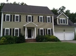 6 Paddock Dr, Plainville, MA 02762