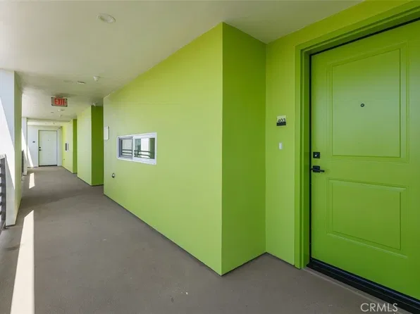 176 N Catalina Ave #403, Pasadena, CA 91106