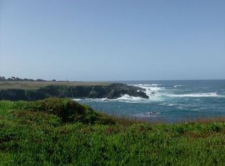 45451 S Caspar Dr, Mendocino, CA 95460