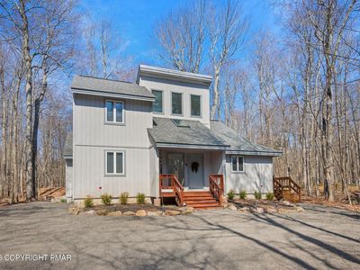 172 Cumberland Rd, Pocono Pines, PA, 18350
