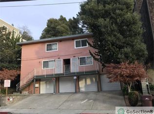 9716 Mountain Blvd APT 3, Oakland, CA