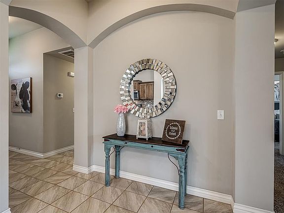 5th image of 509 Parsons Dr