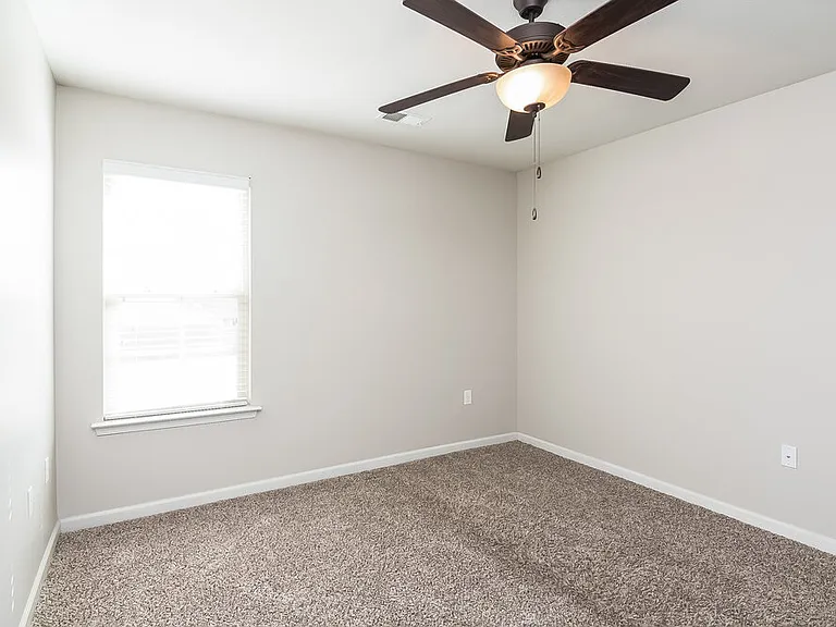 2847 S Cherry Dr — Photo 10