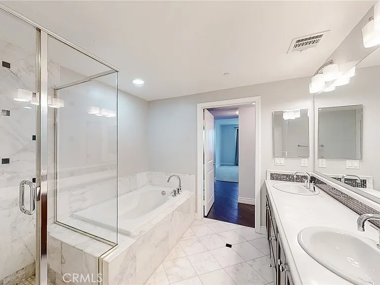 4424 Whitsett Ave #206 — Photo 33