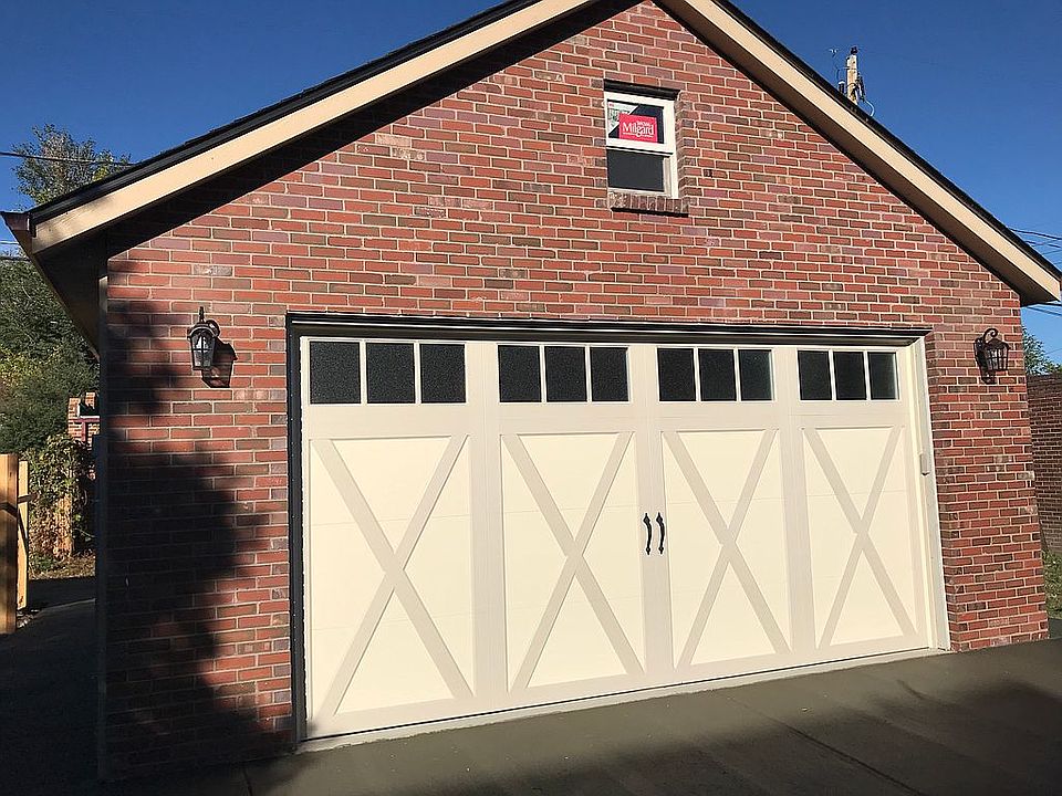 2nd image of 1375 Utica St