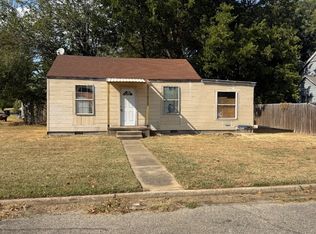 1622 W Cedar St, Durant, OK 74701