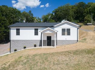343 E 1st St, Weston, WV 26452